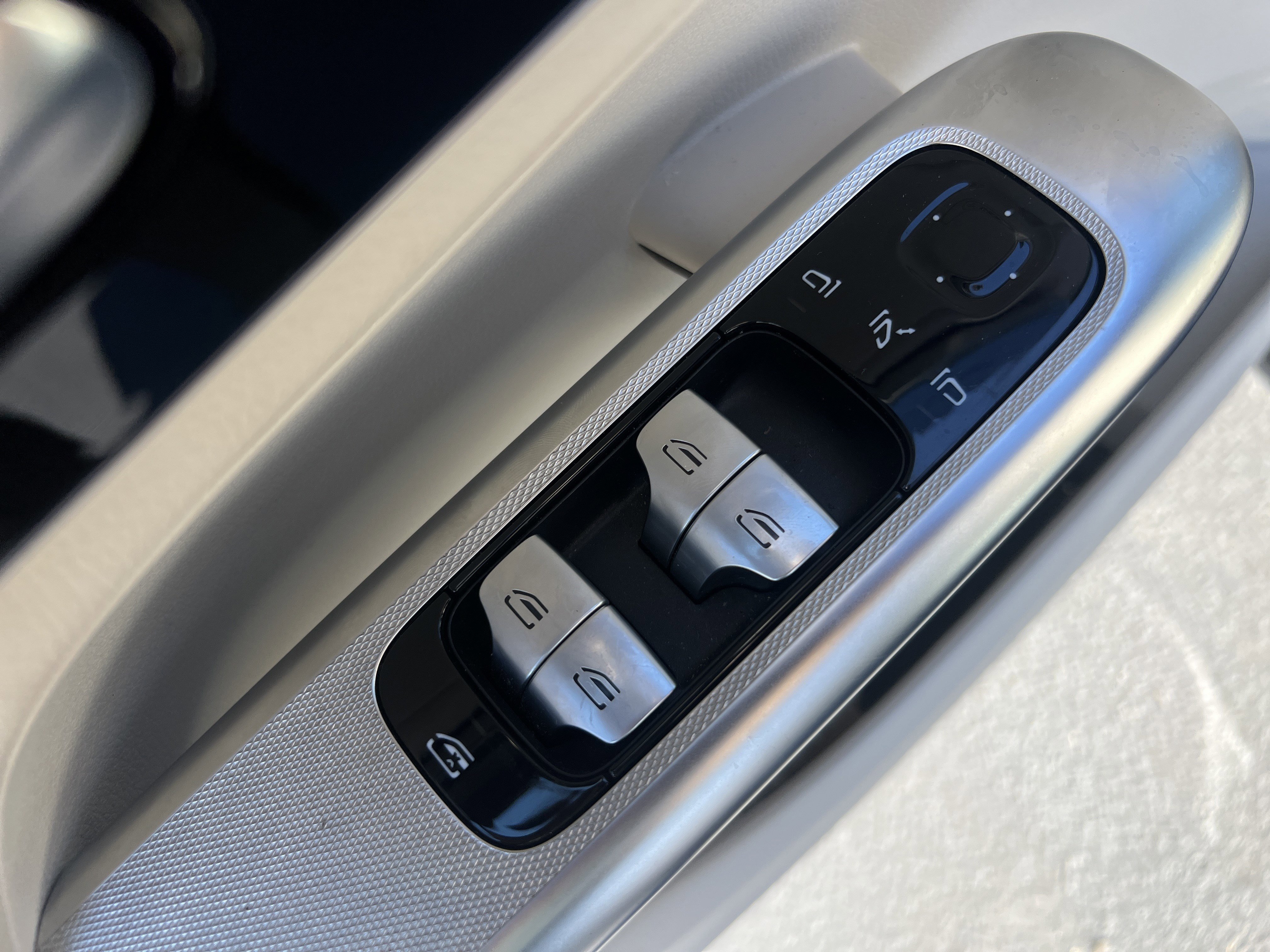 Certified 2024 Mercedes-Benz GLC 300 4MATIC image 15