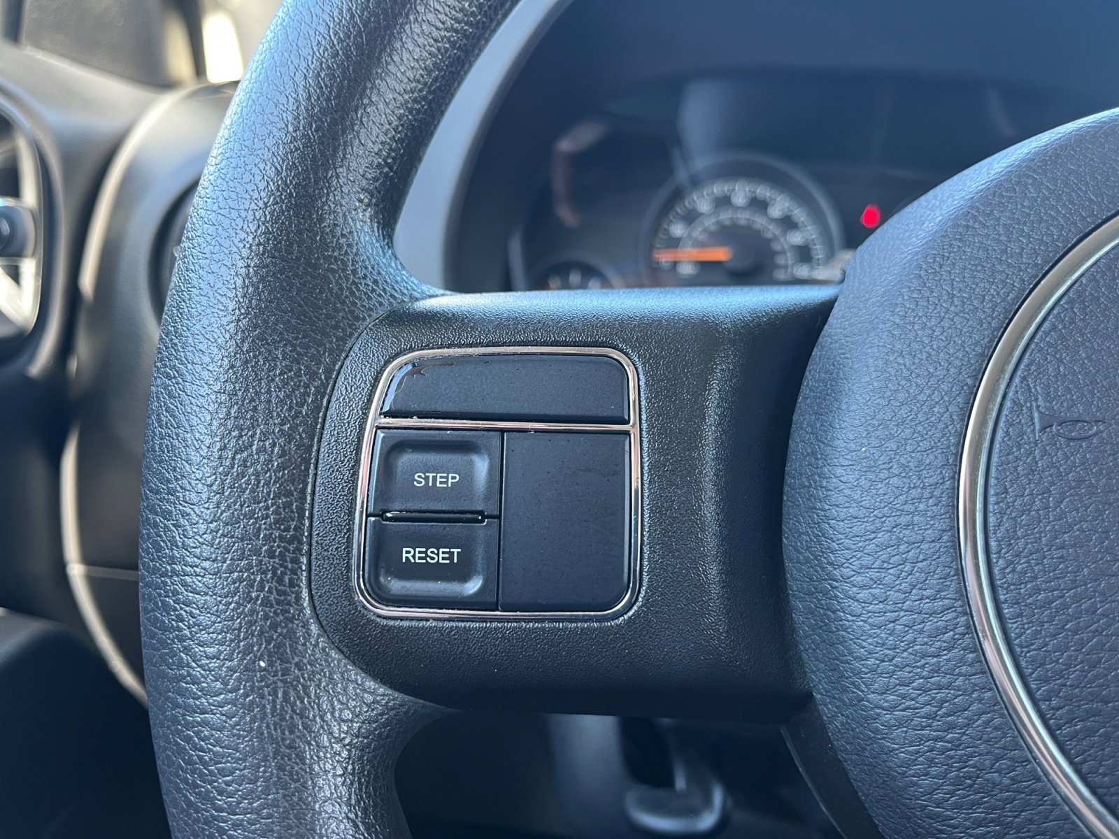 Used 2016 Jeep Patriot Sport image 17