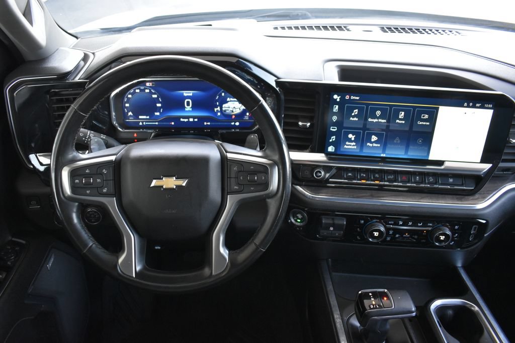 Used 2024 Chevrolet Silverado 1500 LTZ AWD/4WD image 3