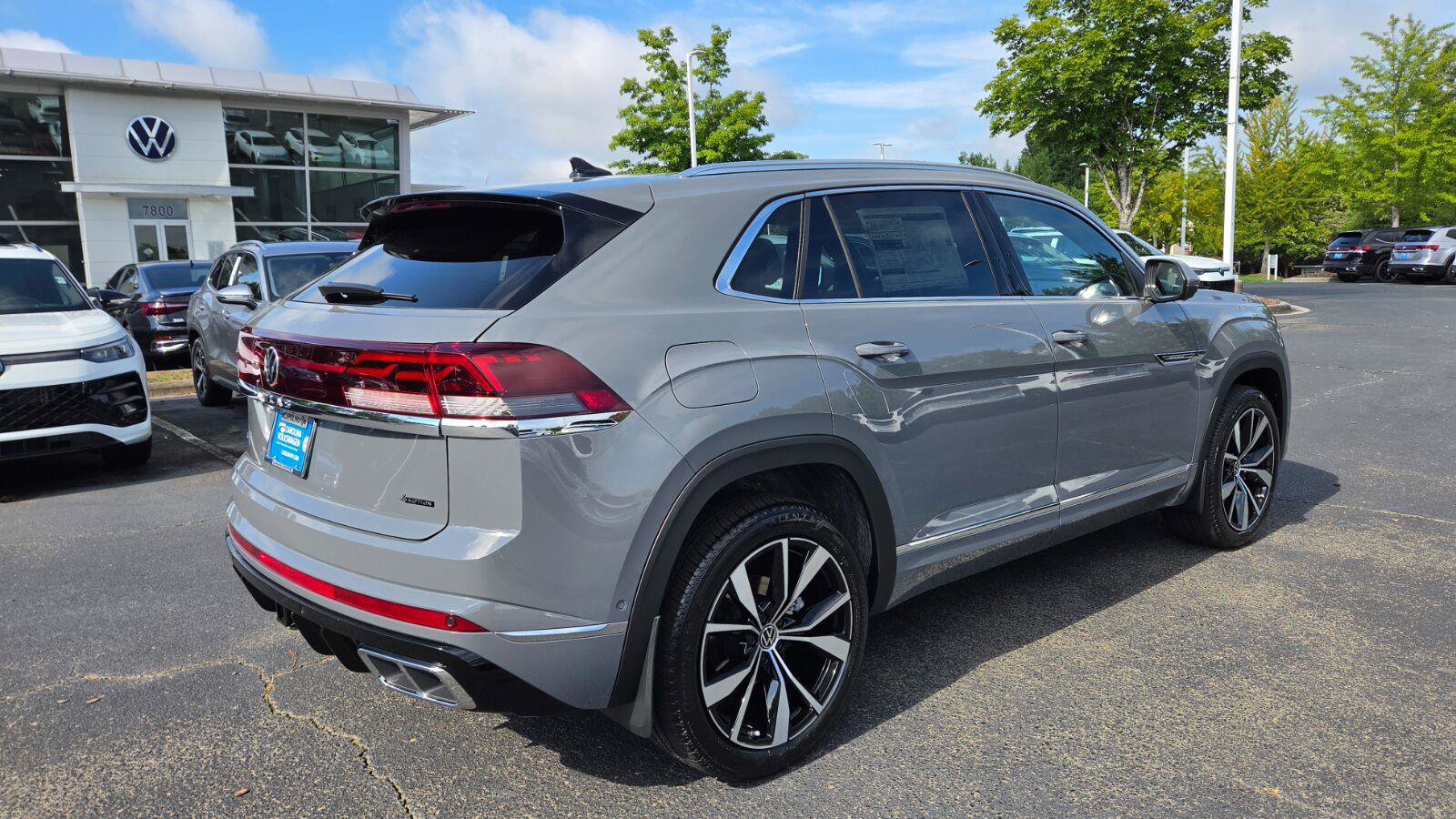 New 2026 Volkswagen Atlas Cross Sport SEL Premium R-Line AWD/4WD image 5