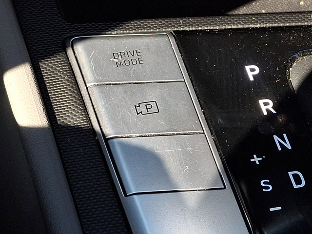 Certified 2023 Hyundai Elantra SEL image 23