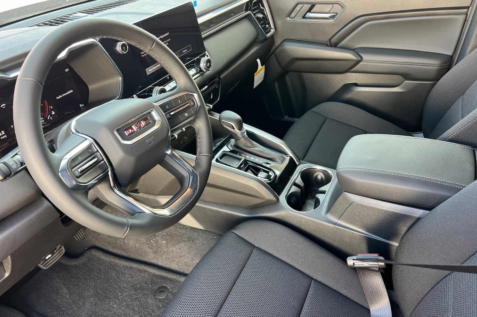 New 2026 GMC Canyon Elevation w/ Convenience Package RWD image 8