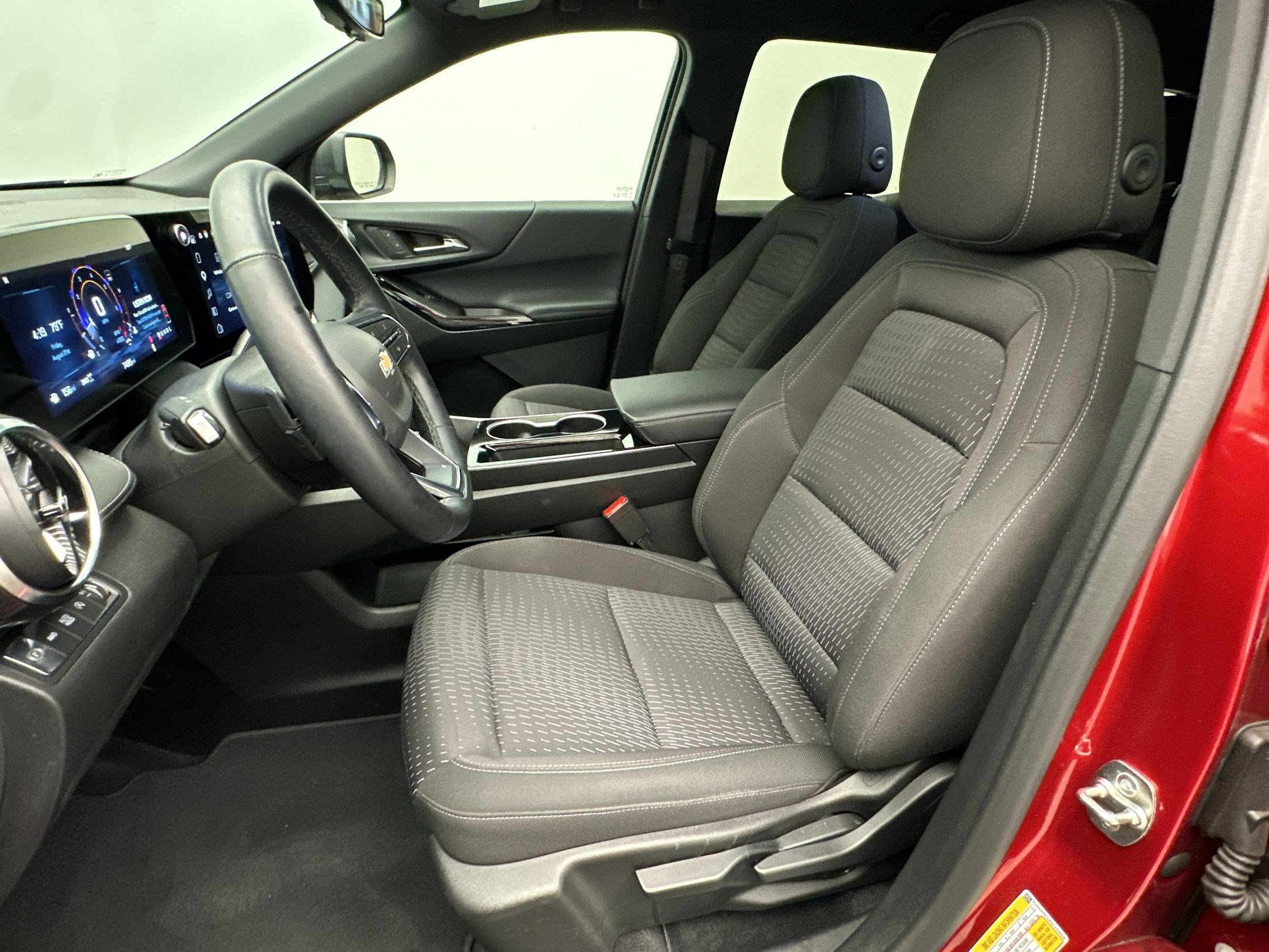 Certified 2025 Chevrolet Equinox LT w/ Safety and Technology Package AWD/4WD image 5