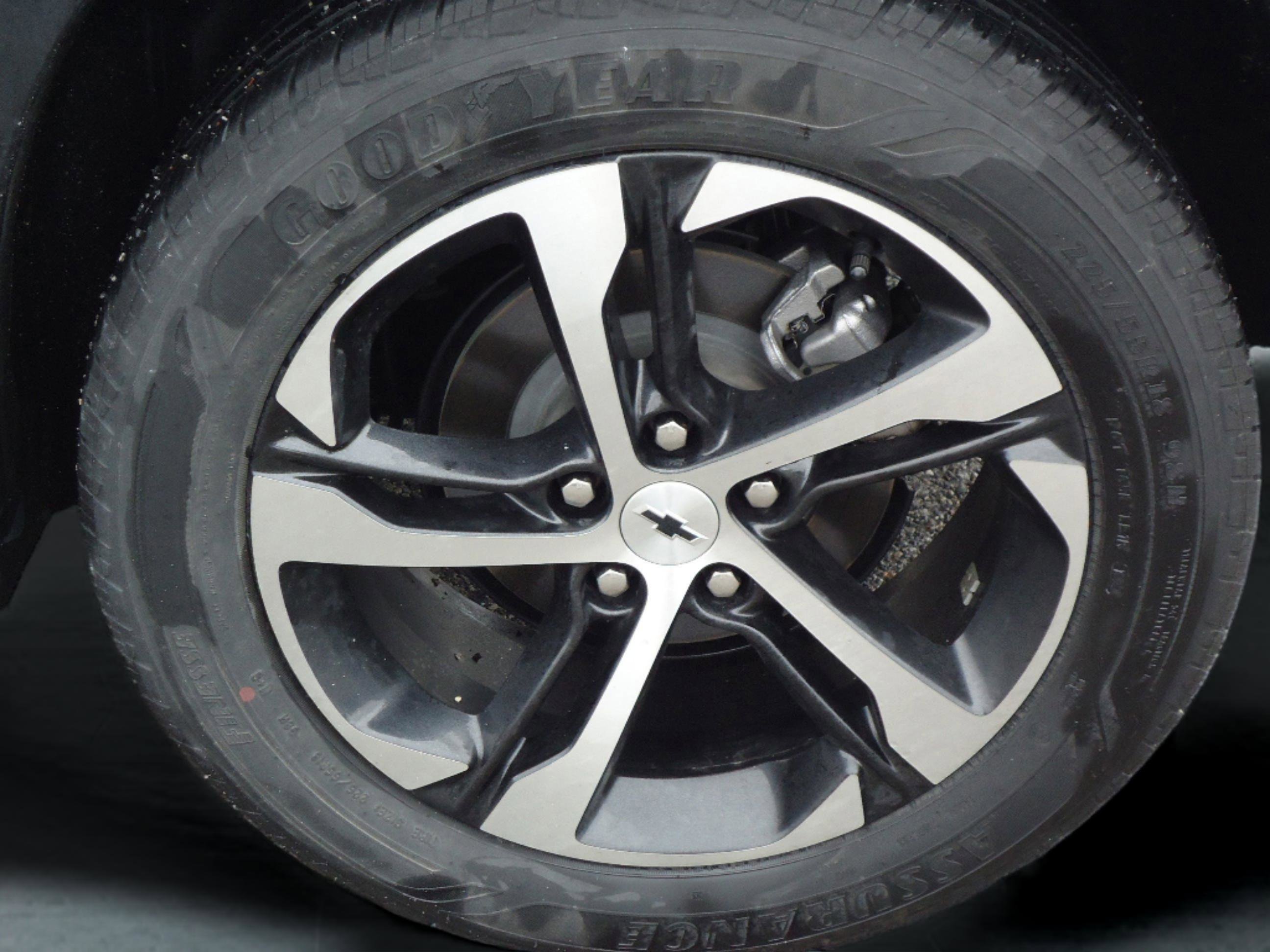 Used 2024 Chevrolet Trax RS image 9