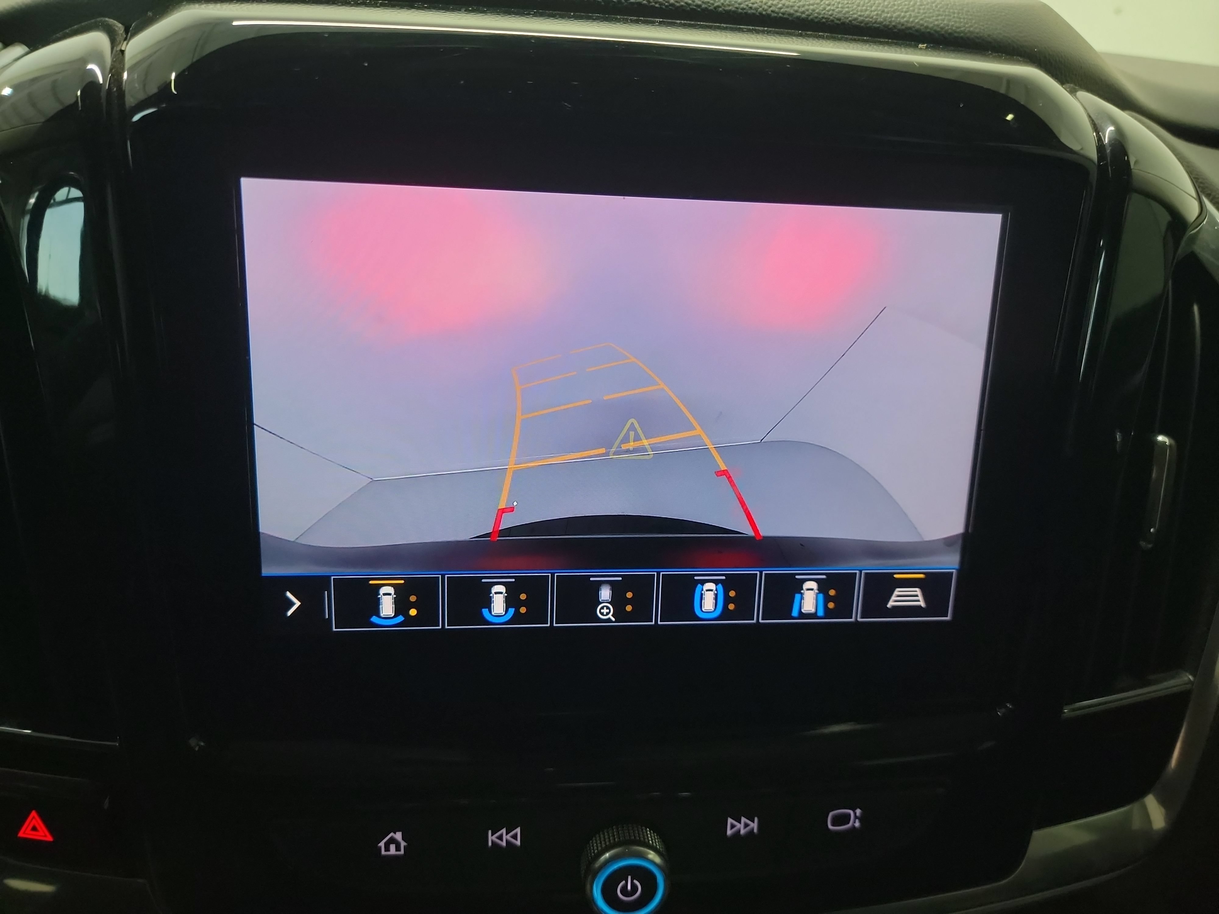 Used 2020 Chevrolet Traverse RS FWD image 23