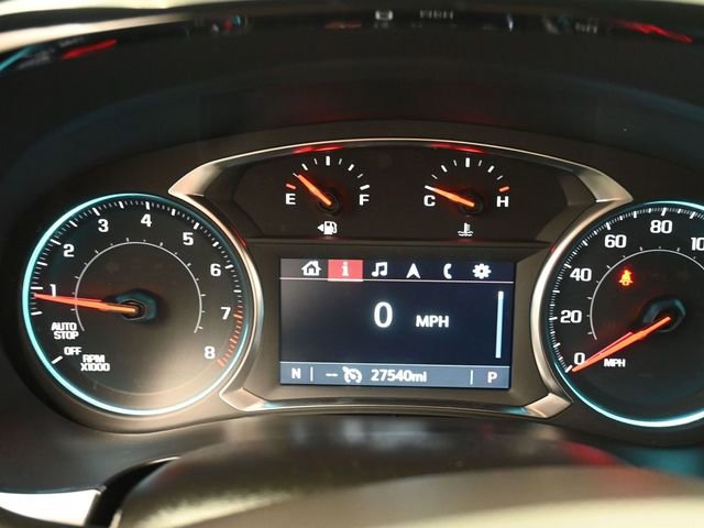 Used 2023 Chevrolet Traverse LT image 3