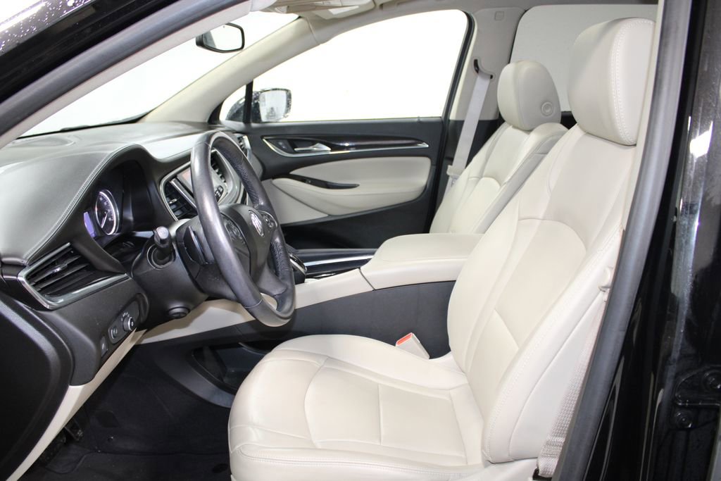 Used 2020 Buick Enclave Premium w/ Sun and Sites Package image 16