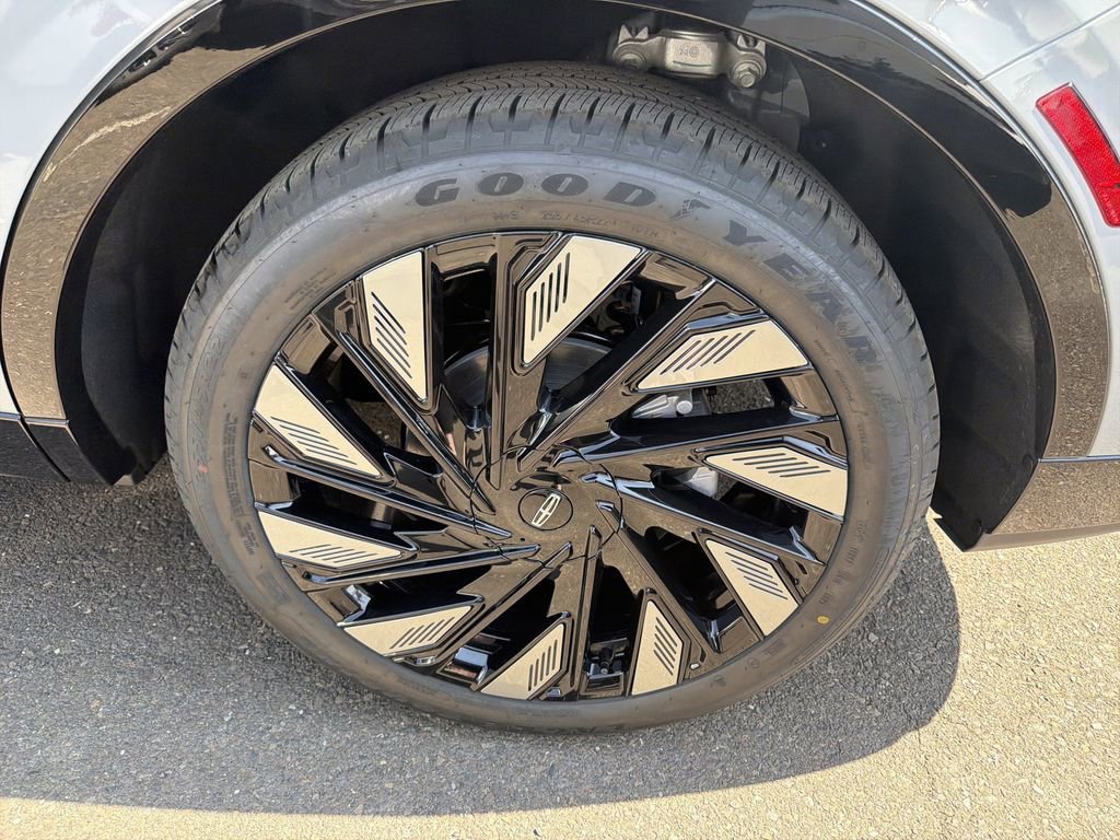 New 2026 Lincoln Nautilus Reserve w/ Jet Appearance Package image 13