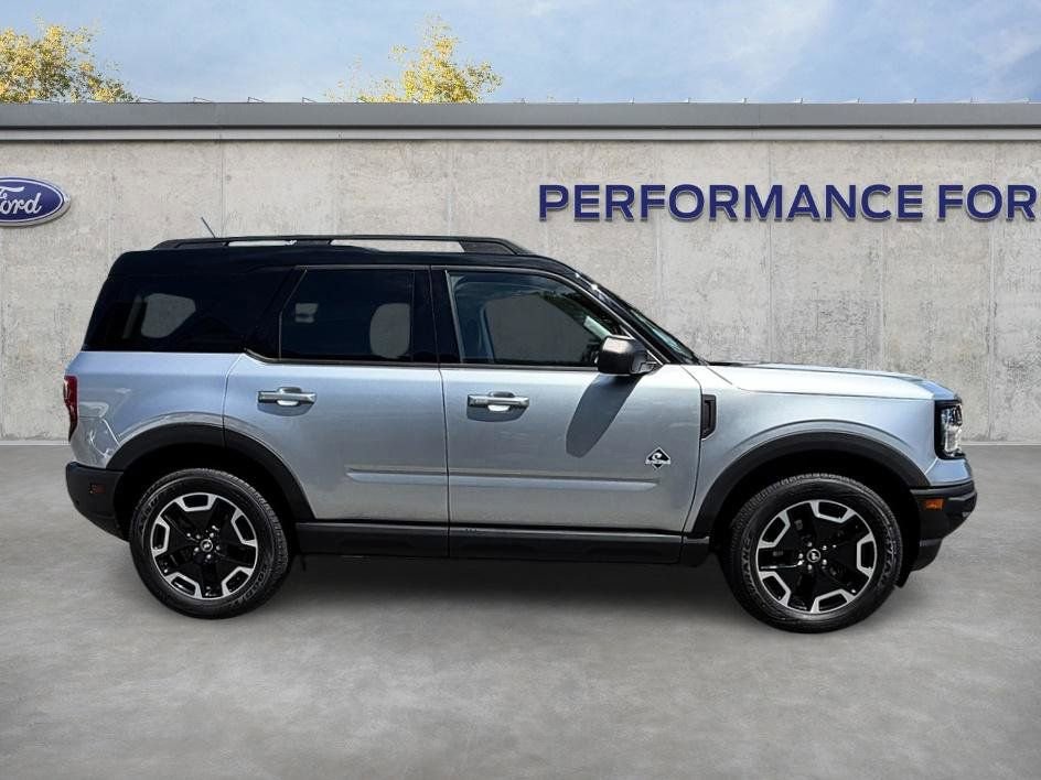 Used 2021 Ford Bronco Sport Outer Banks AWD/4WD image 6