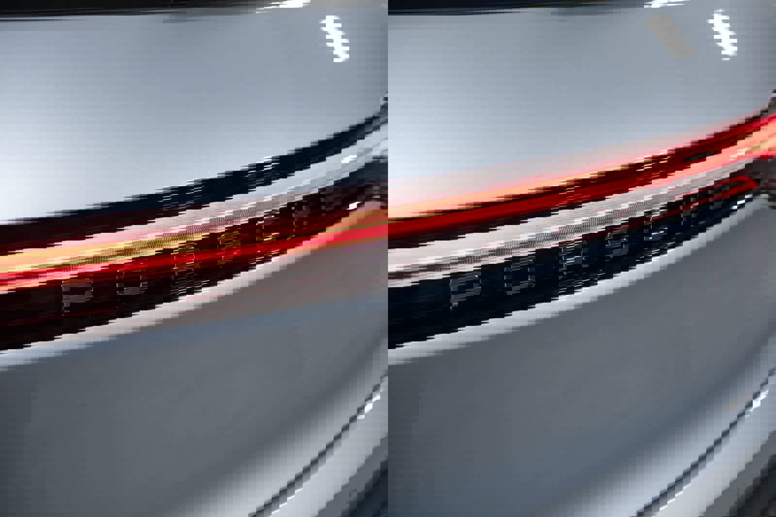 Certified 2026 Porsche Macan image 19