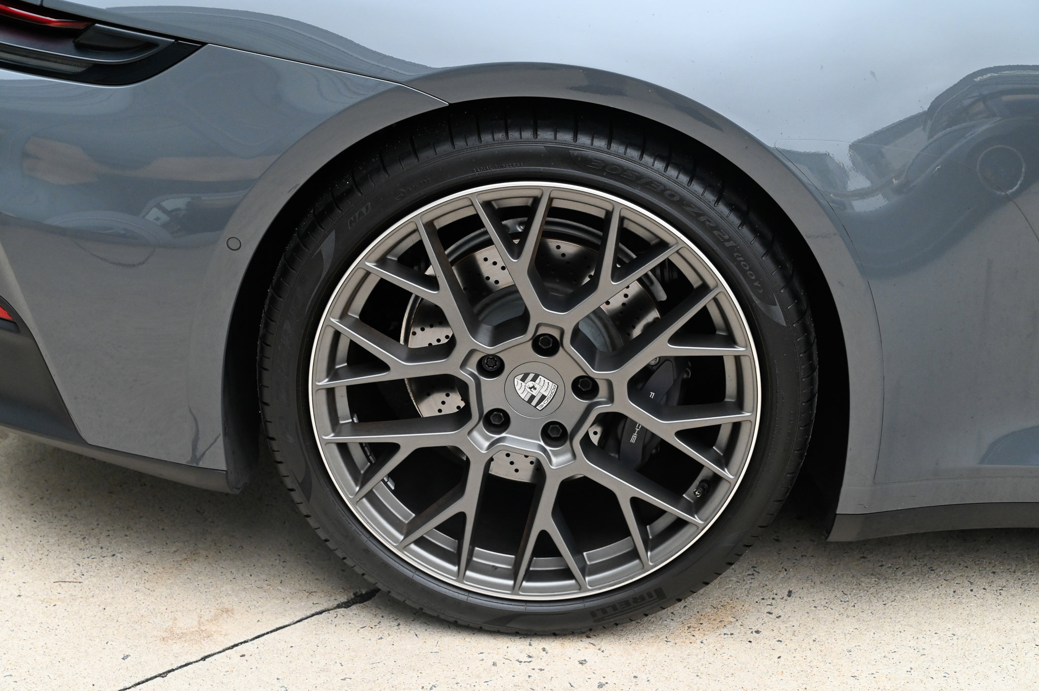 Used 2025 Porsche 911 Carrera image 11