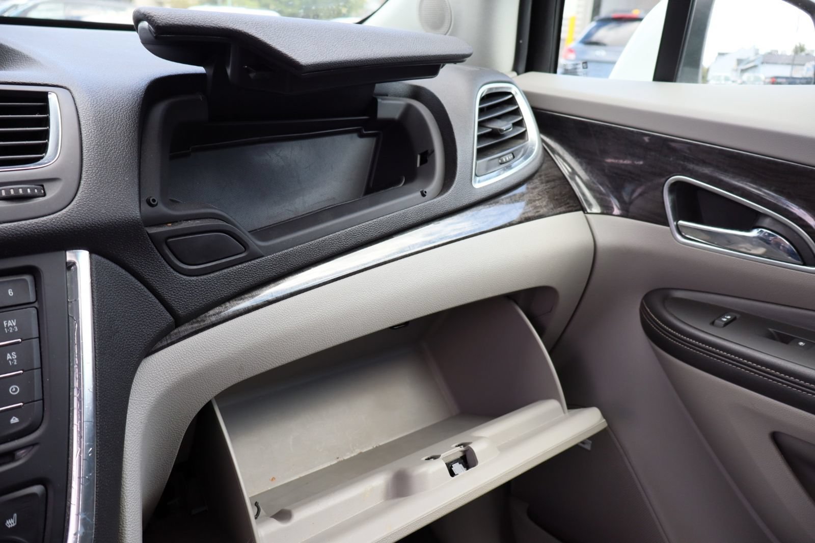 Used 2016 Buick Encore Leather w/ Experience Buick Package FWD image 23