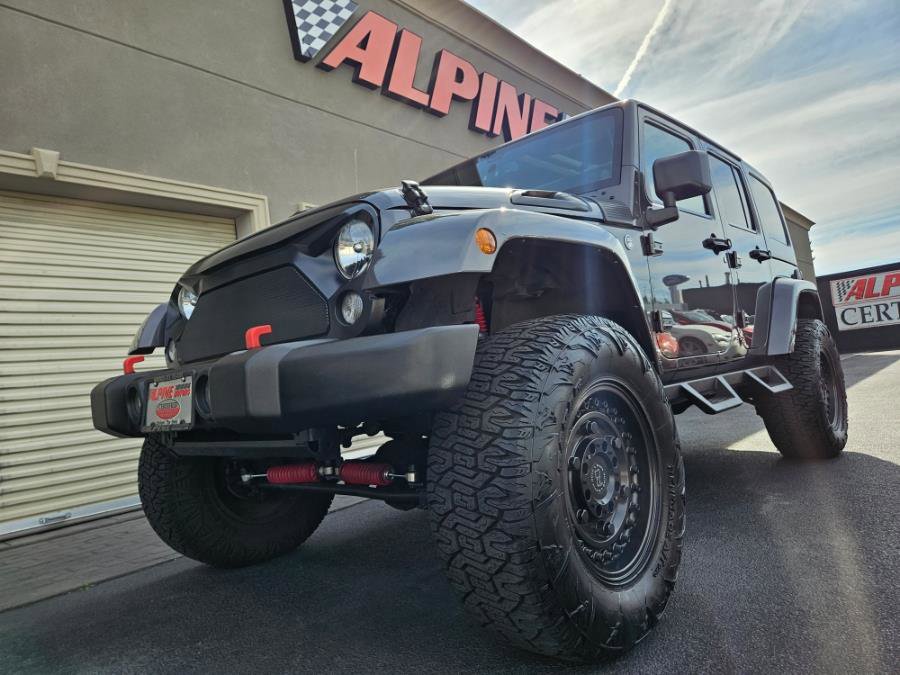 Used 2014 Jeep Wrangler Unlimited Sahara w/ Dual Top Group image 45