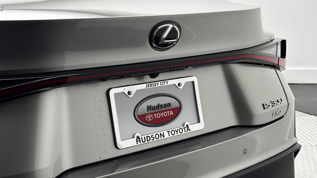 Used 2023 Lexus IS 300 AWD w/ Premium Package image 8