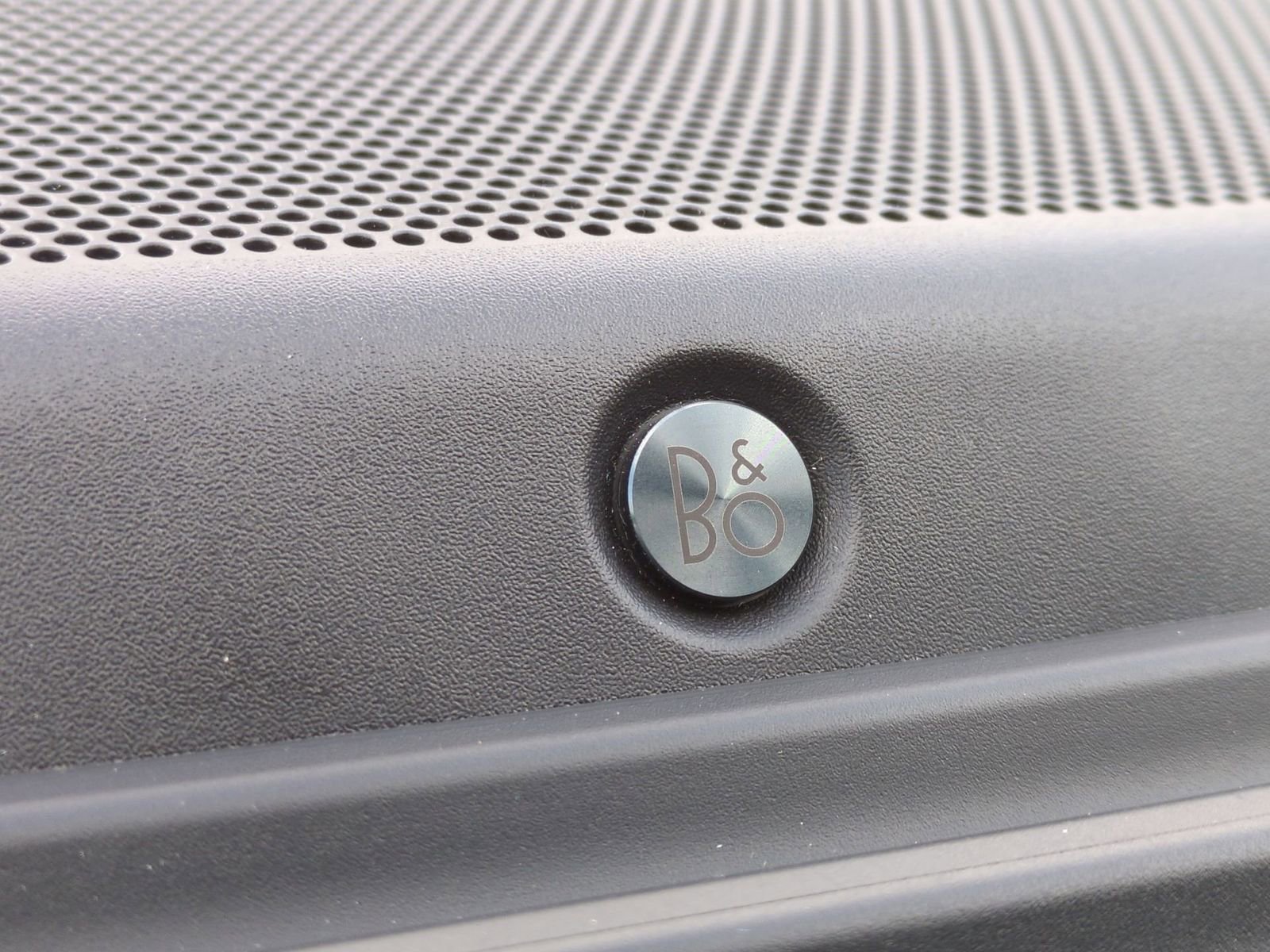 Used 2025 Ford F350 Platinum w/ FX4 Off-Road Package image 37