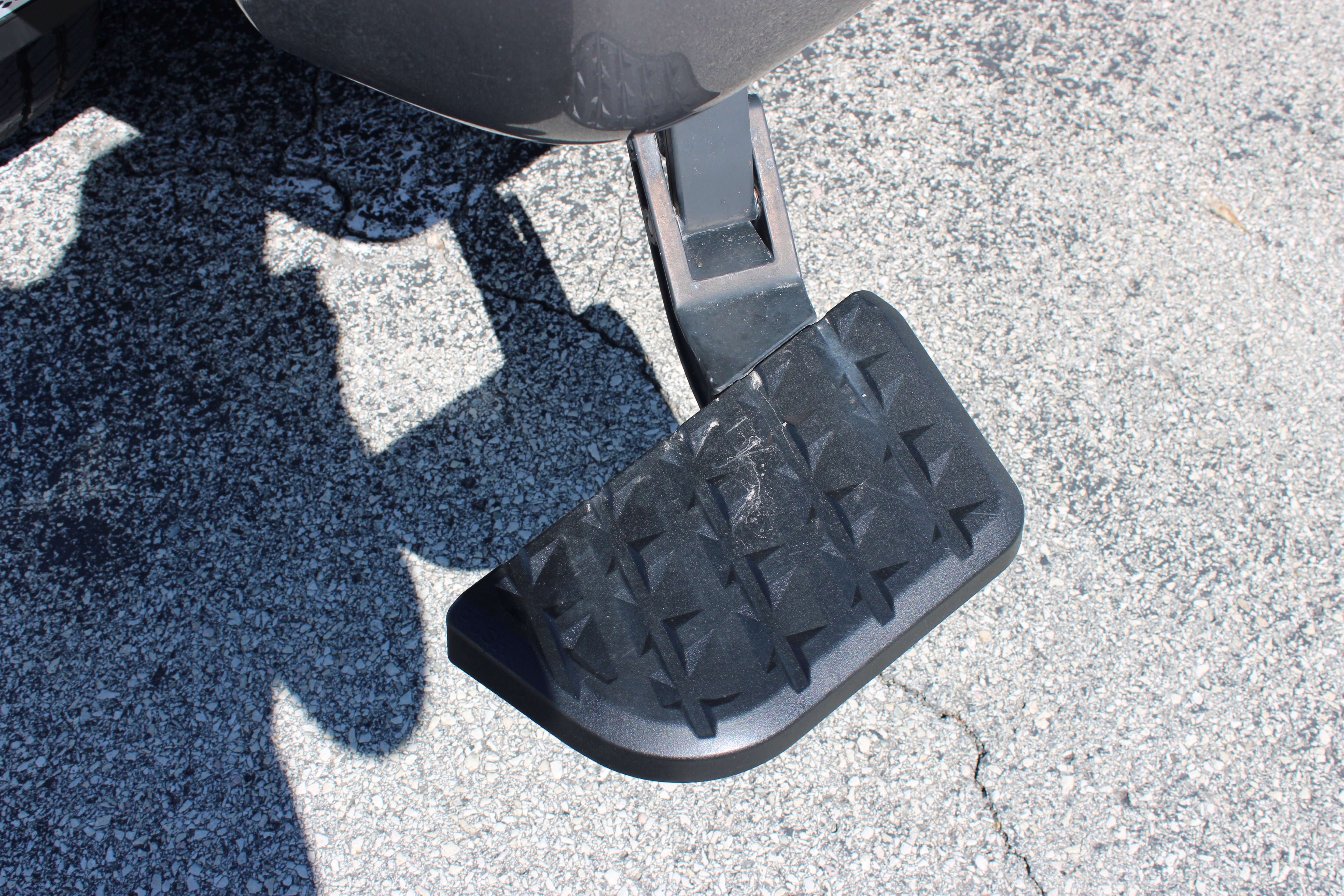 Certified 2023 Nissan Titan Platinum Reserve w/ Moonroof Package image 7