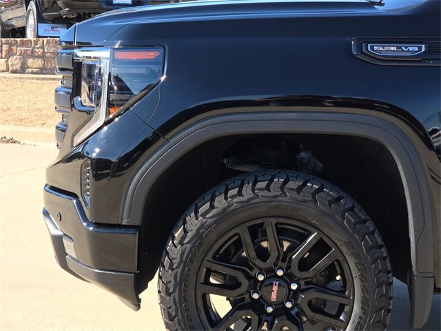 Used 2024 GMC Sierra 1500 Elevation w/ Elevation Premium Package image 5