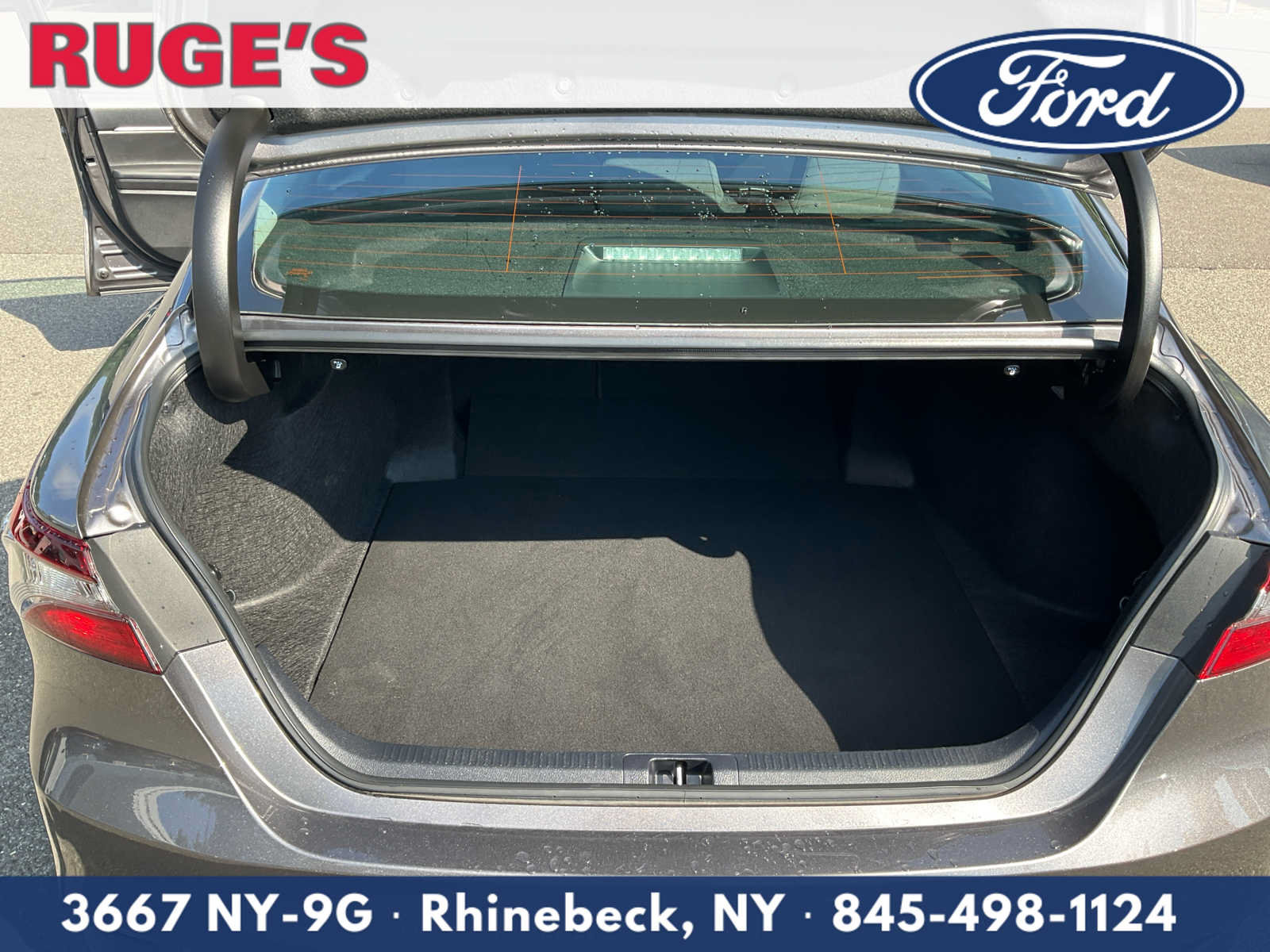 Used 2023 Toyota Camry LE FWD image 13
