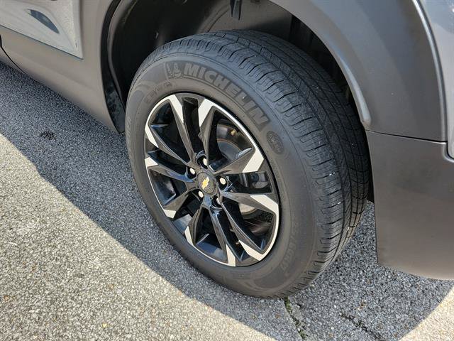 Used 2021 Chevrolet TrailBlazer LT FWD image 26