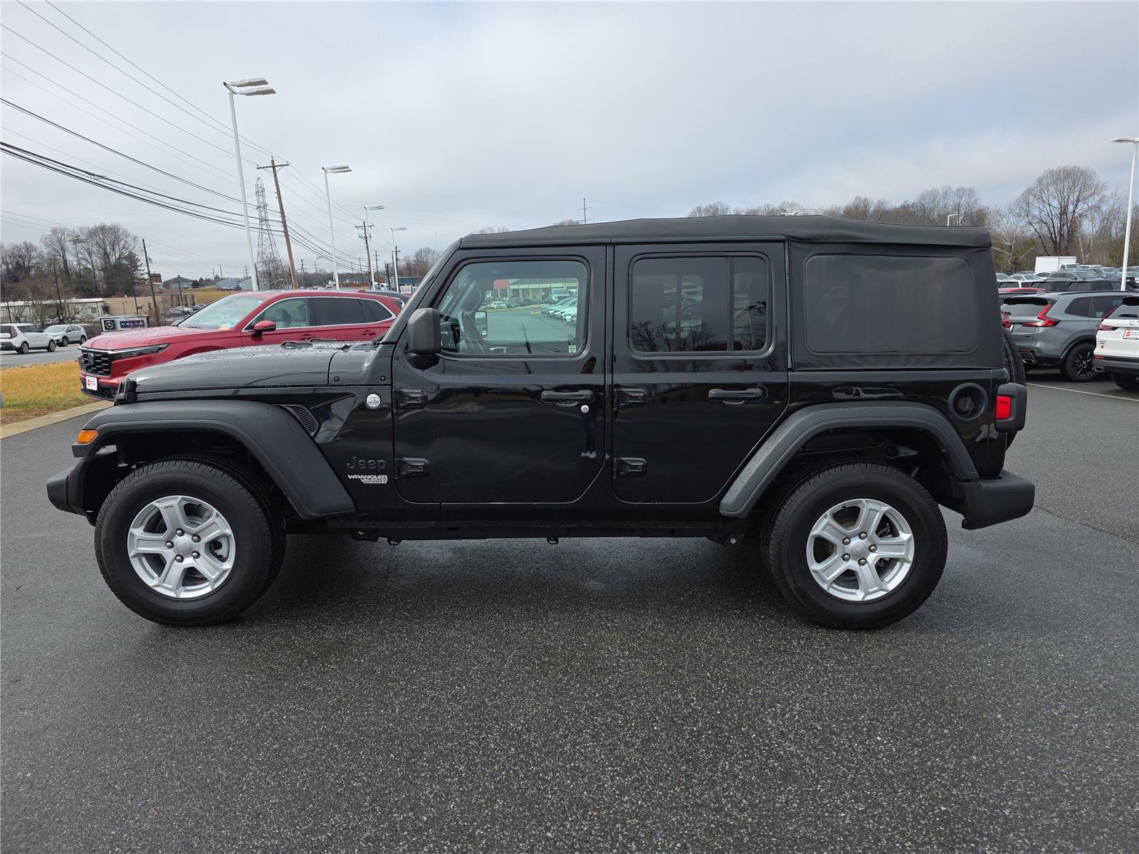 Used 2021 Jeep Wrangler Unlimited Sport image 4