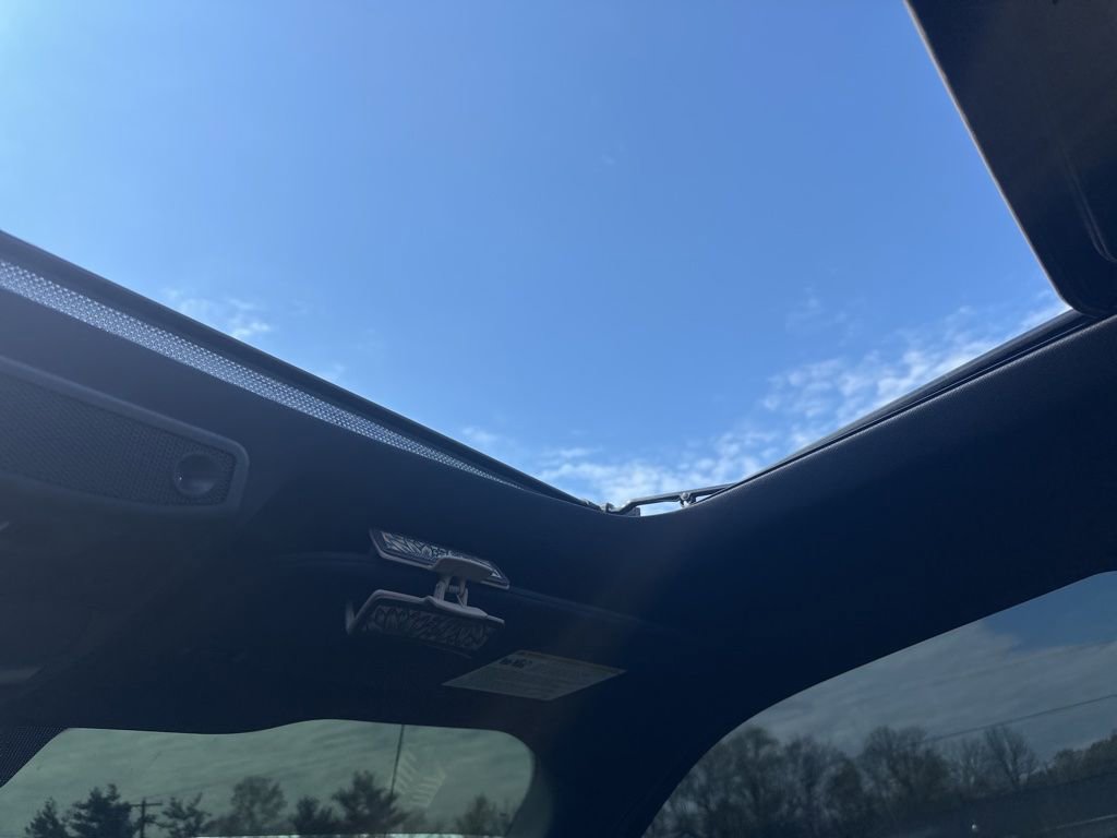 Used 2019 Ford F150 Lariat w/ Equipment Group 502A Luxury image 10