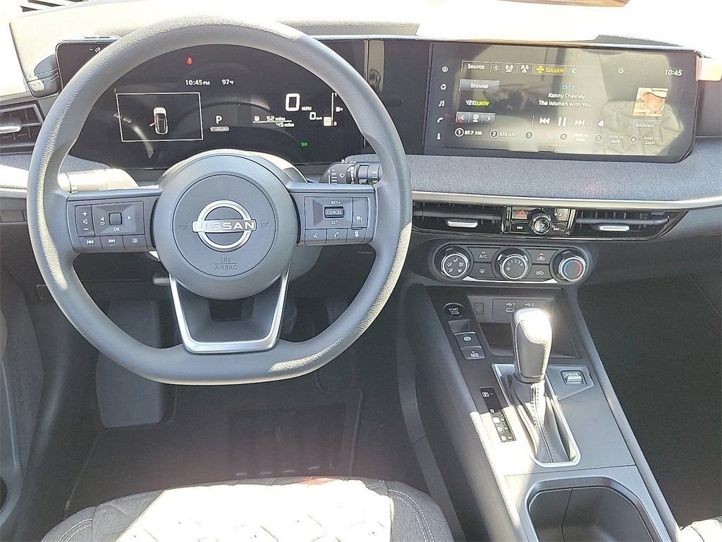 New 2025 Nissan Kicks SV FWD image 5