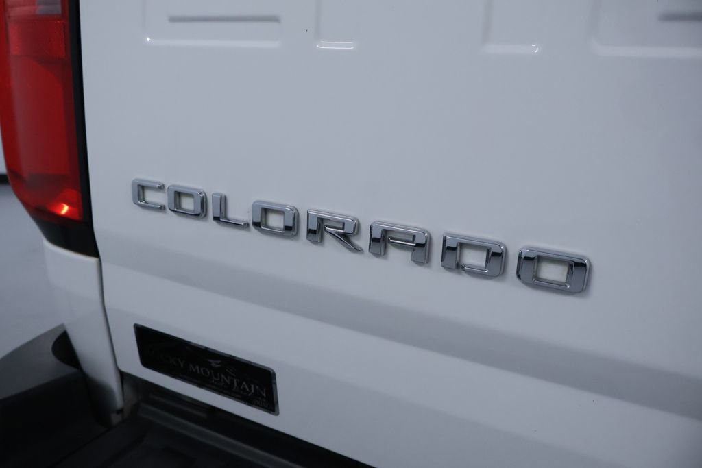 Used 2021 Chevrolet Colorado LT AWD/4WD image 10