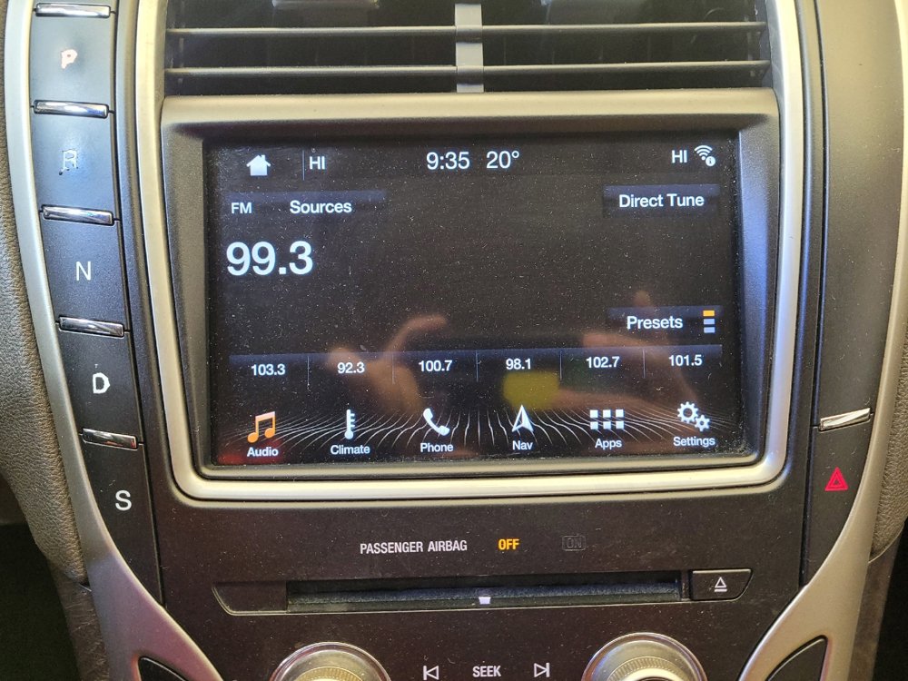 Used 2016 Lincoln MKX Select w/ Select Plus Package FWD image 25