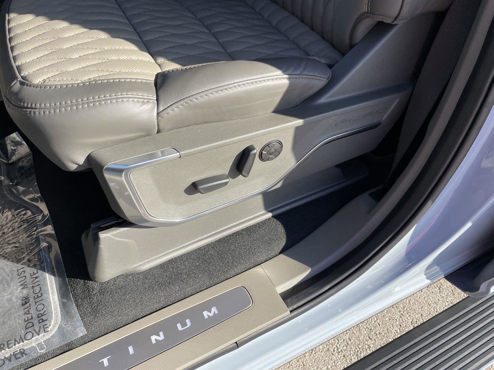 New 2026 Ford F250 Platinum w/ Platinum Plus Package image 13