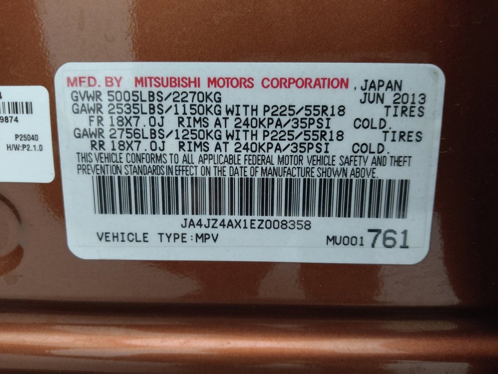 Used 2014 Mitsubishi Outlander GT image 33