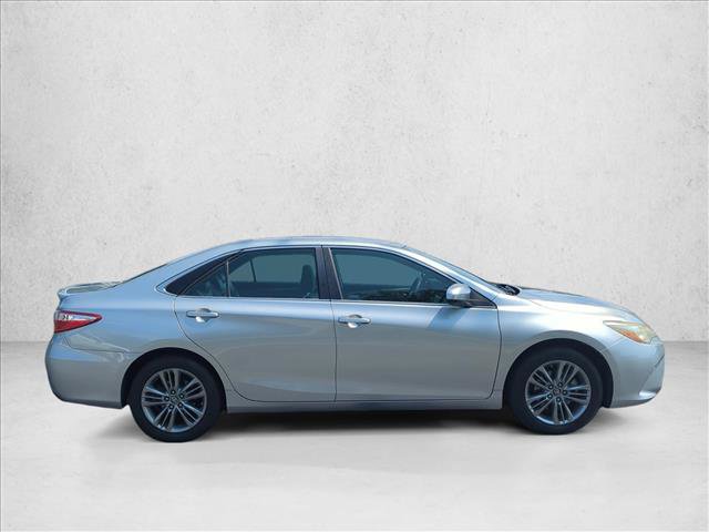 Used 2016 Toyota Camry SE FWD image 4