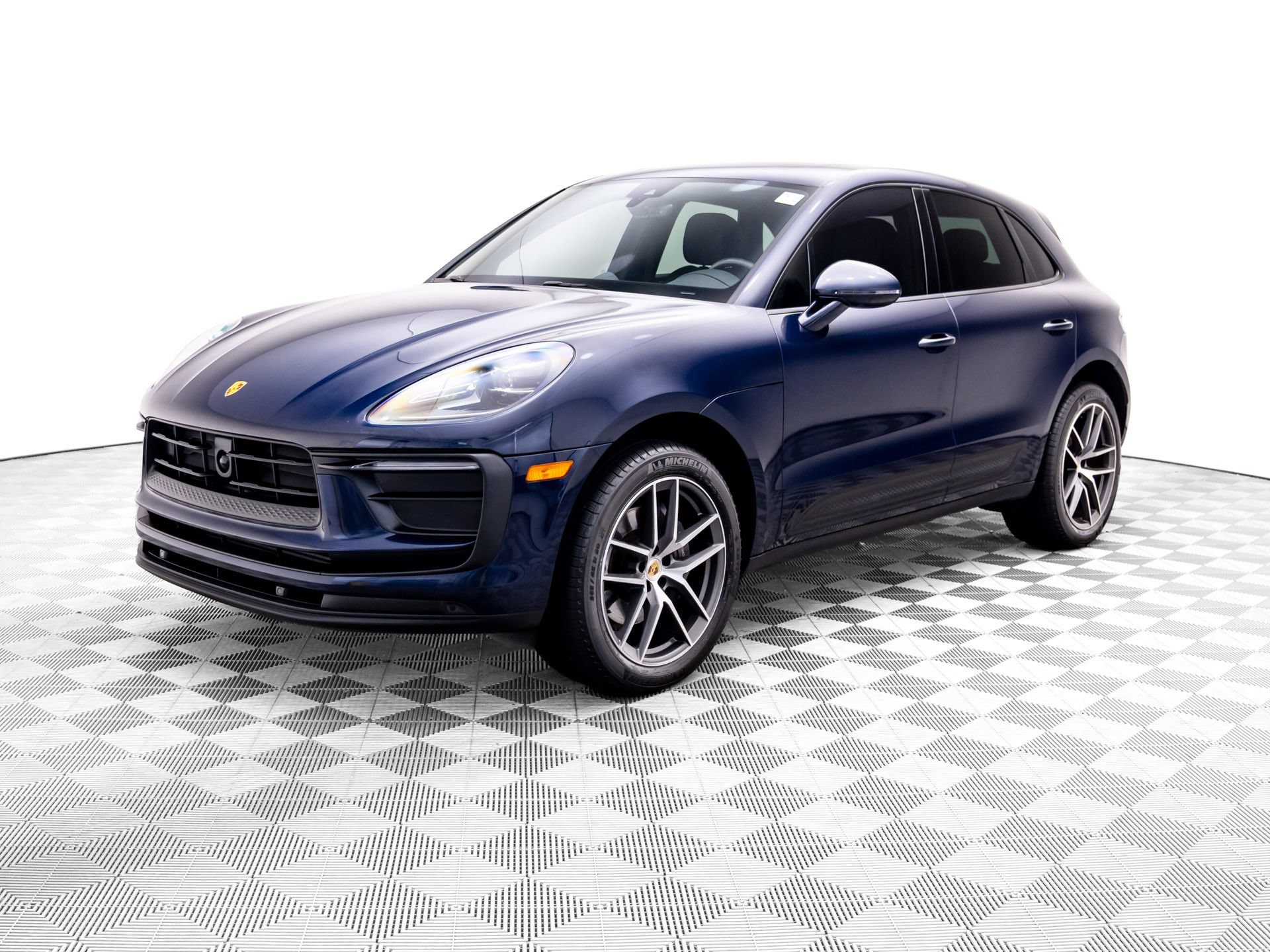 Certified 2023 Porsche Macan AWD/4WD 360° Tour