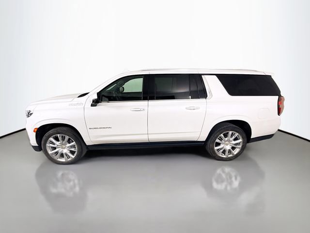 Used 2023 Chevrolet Suburban High Country image 4