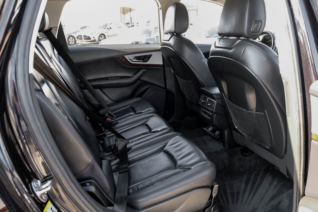 Used 2017 Audi Q7 2.0T Premium image 34