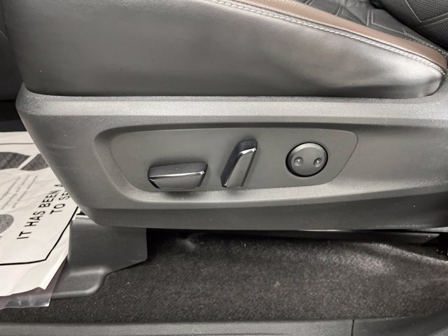 Used 2023 Nissan Pathfinder Platinum w/ Cargo Package AWD/4WD image 35