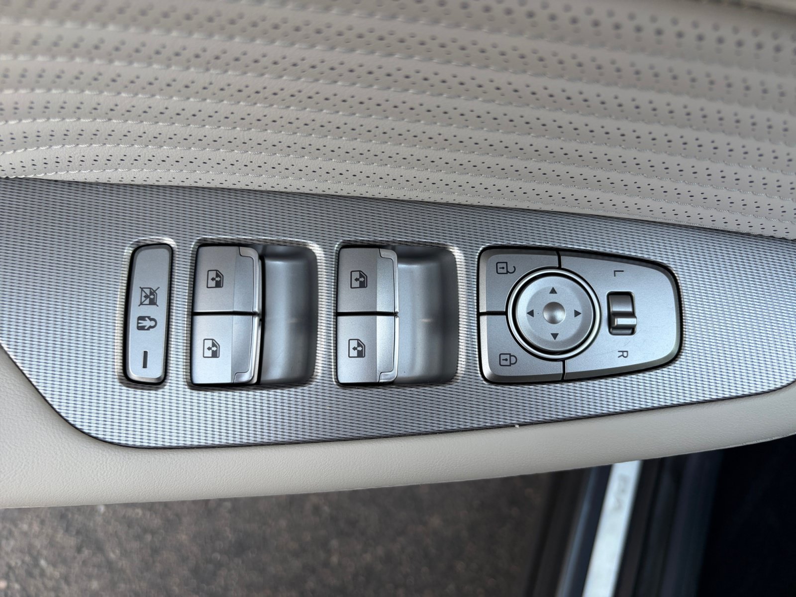 Used 2023 Hyundai Palisade Calligraphy w/ Winter Package AWD/4WD image 13