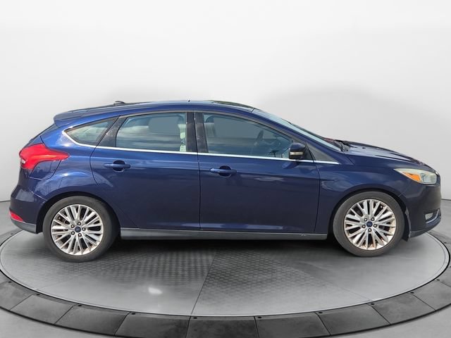 Used 2016 Ford Focus Titanium FWD image 6
