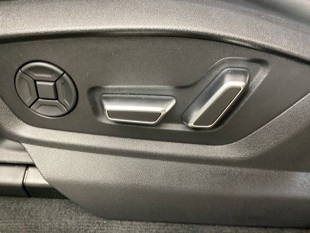 New 2025 Audi RS Q8 performance image 13