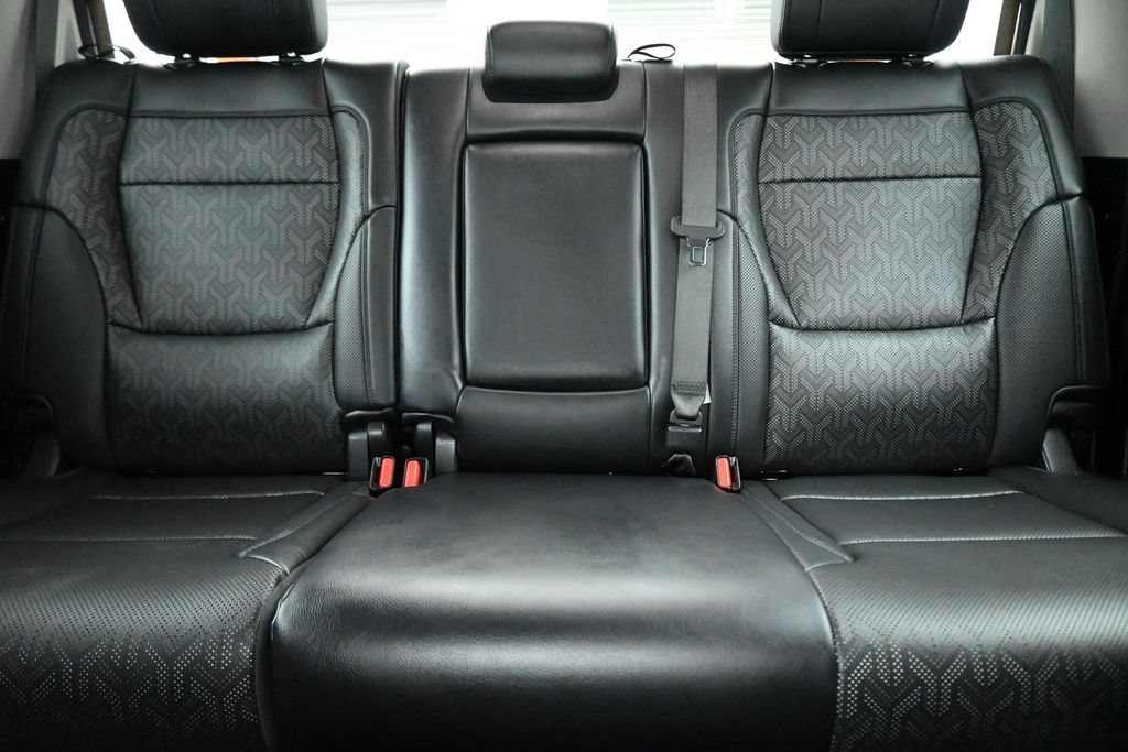 Used 2023 Toyota Tundra SR5 w/ SR5 Premium Package AWD/4WD image 32