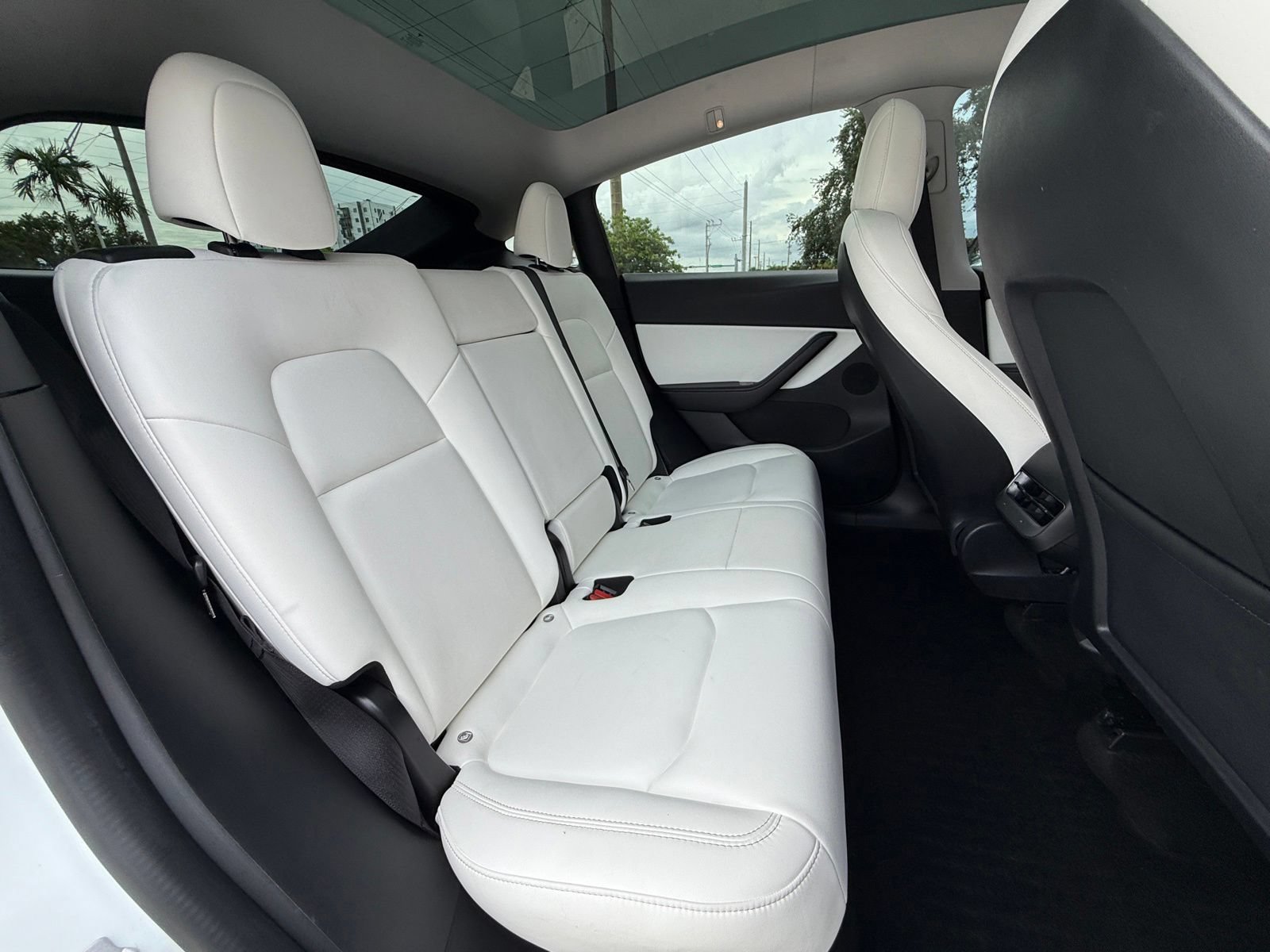 Used 2020 Tesla Model Y Long Range AWD/4WD image 19