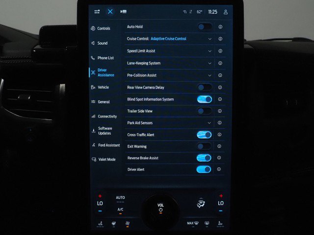 Used 2024 Ford F150 Lightning Platinum AWD/4WD image 44