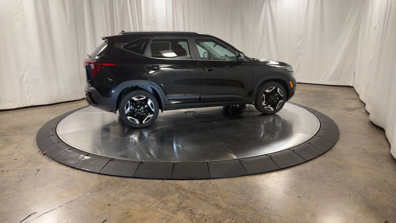 New 2026 Kia Seltos SX image 2