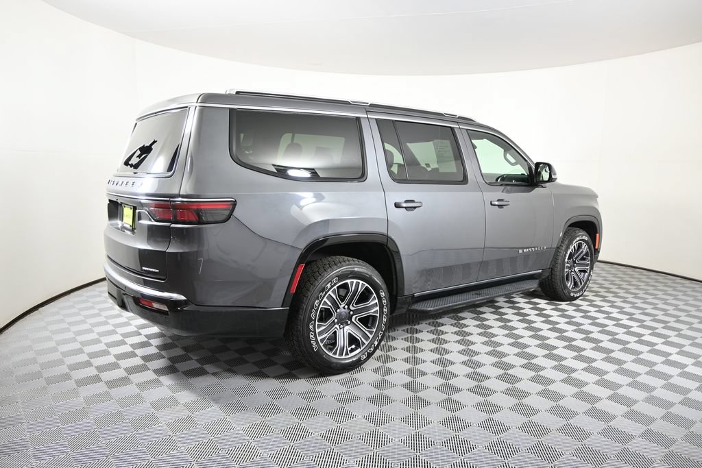 Used 2024 Jeep Wagoneer Series II w/ Flexible Seating Group AWD/4WD image 6