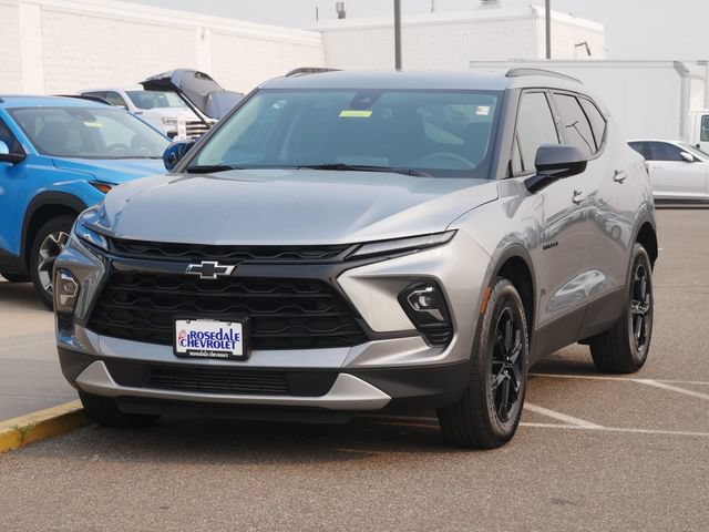 Used 2024 Chevrolet Blazer LT w/ Convenience Package AWD/4WD image 3