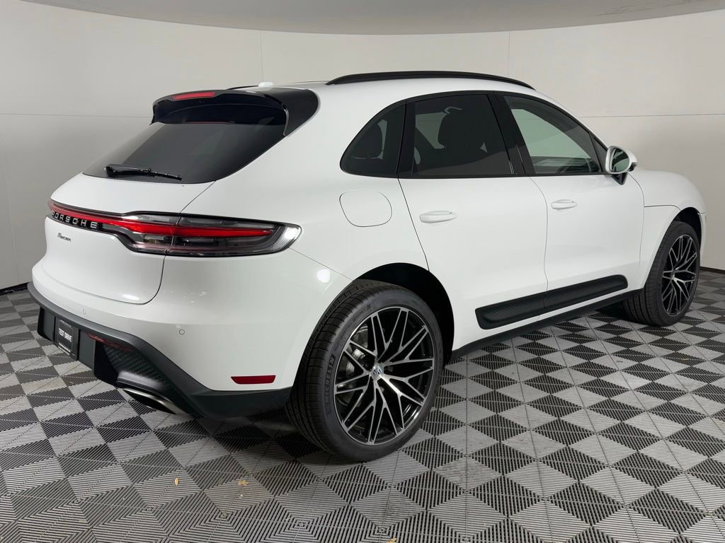 New 2026 Porsche Macan image 7