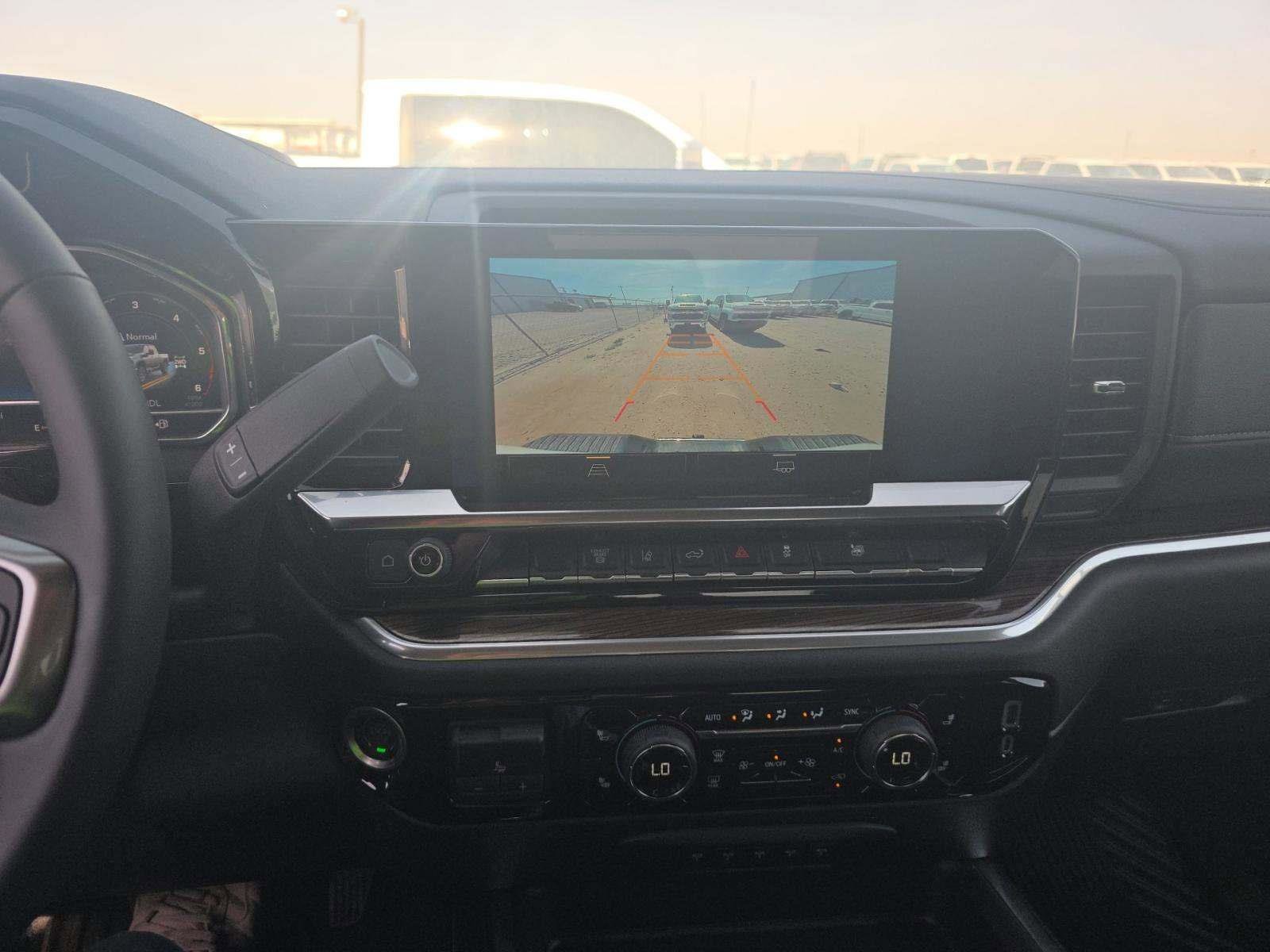 Used 2025 Chevrolet Silverado 2500 LT w/ Convenience Package image 7