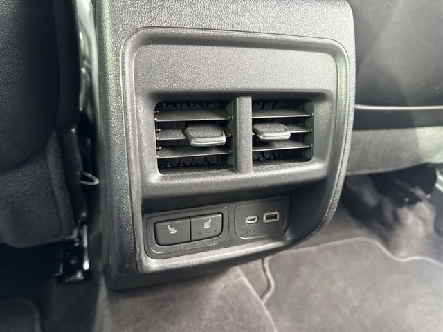 Certified 2023 Cadillac XT4 Premium Luxury w/ Cold Weather Package image 25