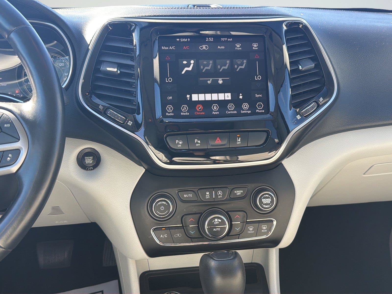 Used 2021 Jeep Cherokee Limited AWD/4WD image 11