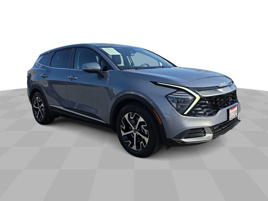 Used 2024 Kia Sportage EX FWD image 2