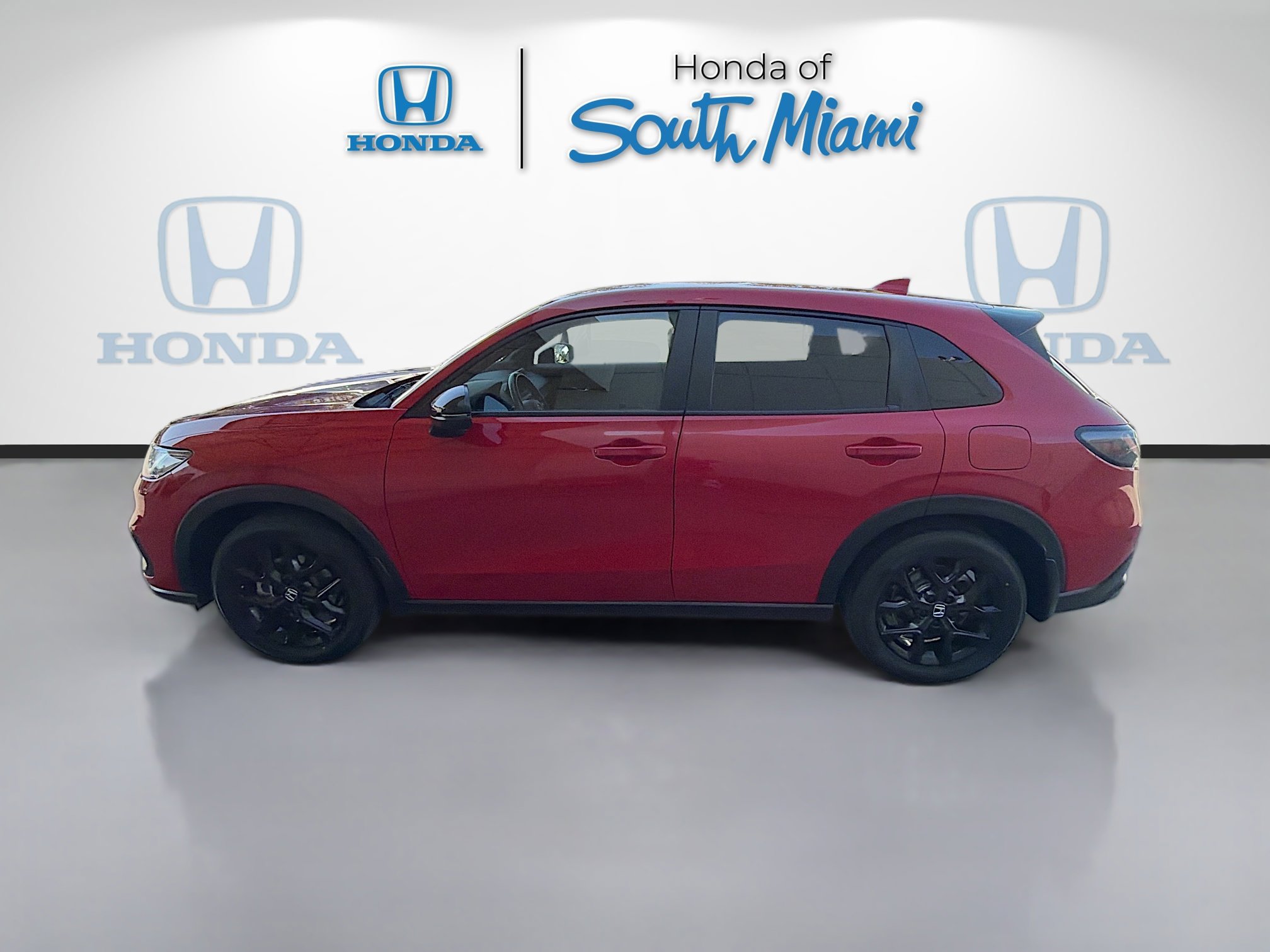 Used 2025 Honda HR-V Sport image 4